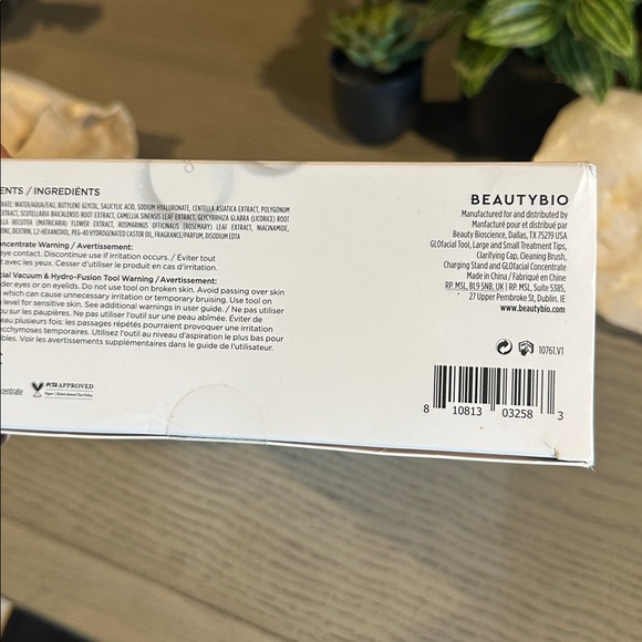 BeautyBio GloFacial Hydro-Infusion Pore Cleansing LED Light Tool and SerumBundle - Picture 6 of 6